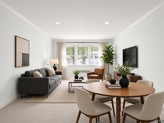 2nd image of 6 Avon Circle #C