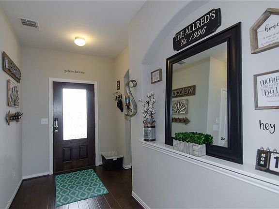 5th image of 404 Vista Portola Loop