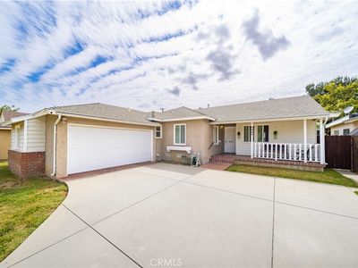 6853 Vanalden Ave, Reseda, CA, 91335