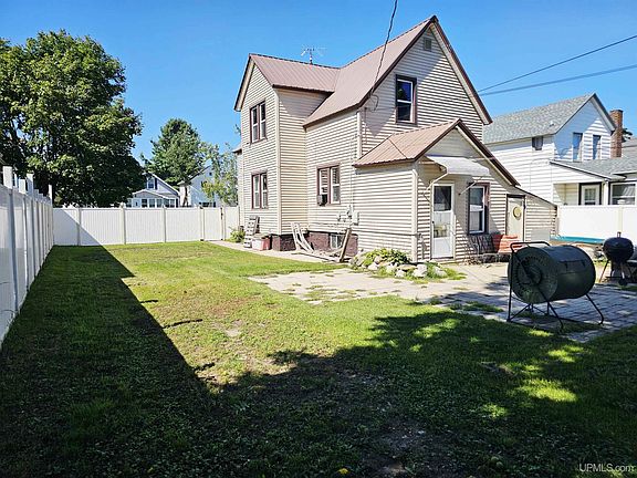 3rd image of 509 S 10th St