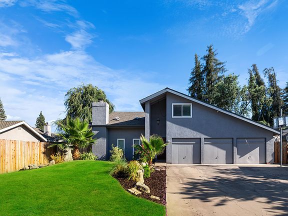 2nd image of 3205 E Grove Avenue
