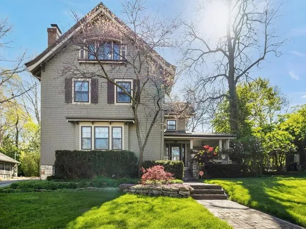 3701 Locust St, Kansas City, MO 64109