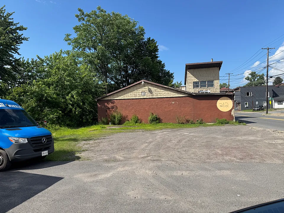200 N Main St