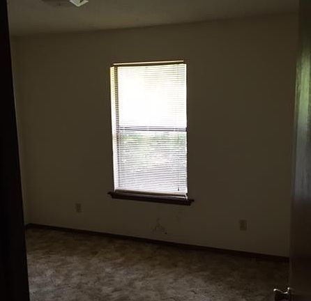 4th image of 306 Canterbury Dr