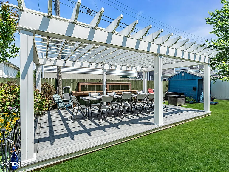 306 Ocean Park Ave — Photo 33