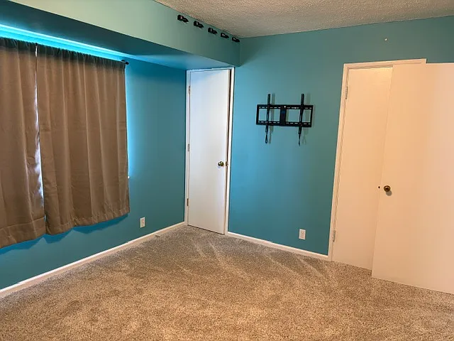 1534 Cody Ave — Photo 7