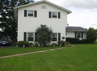 5805 Tilton Rd, East Syracuse, NY 13057