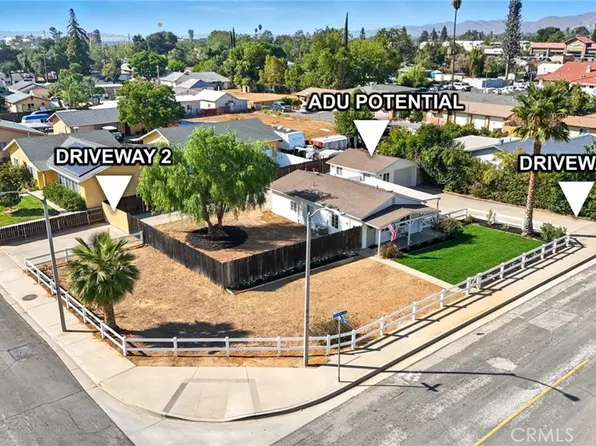 992 Park Ave, Calimesa, CA 92320