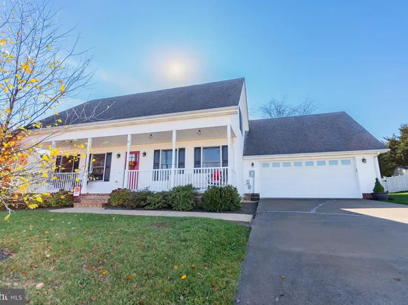 204 Canyon Rd, Winchester, VA 22602