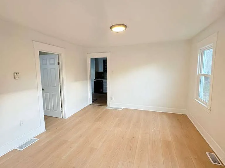 6210 Pear Ave — Photo 4