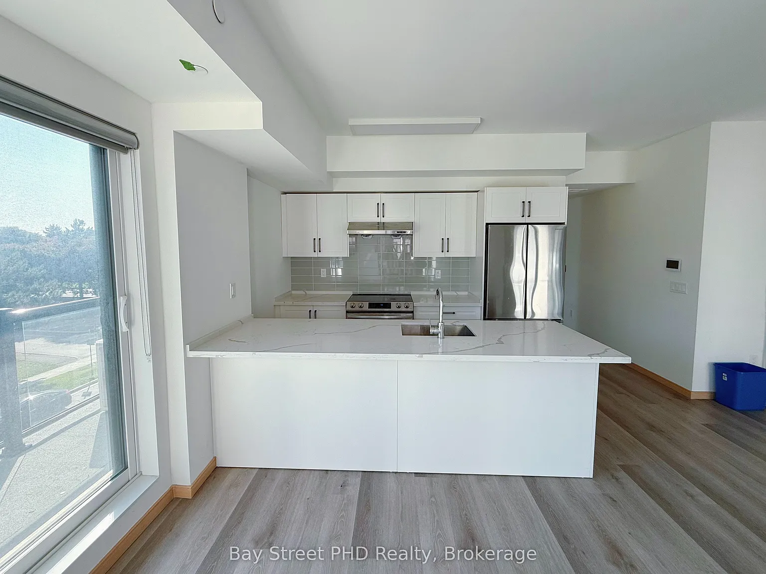 3 bed, $3,400 — Photo 3
