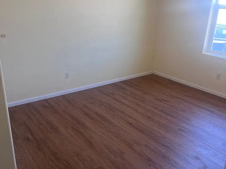 2451 W Adkisson St — Photo 7