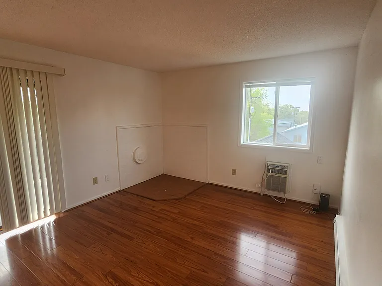 119 N Lot Ave #F — Photo 16