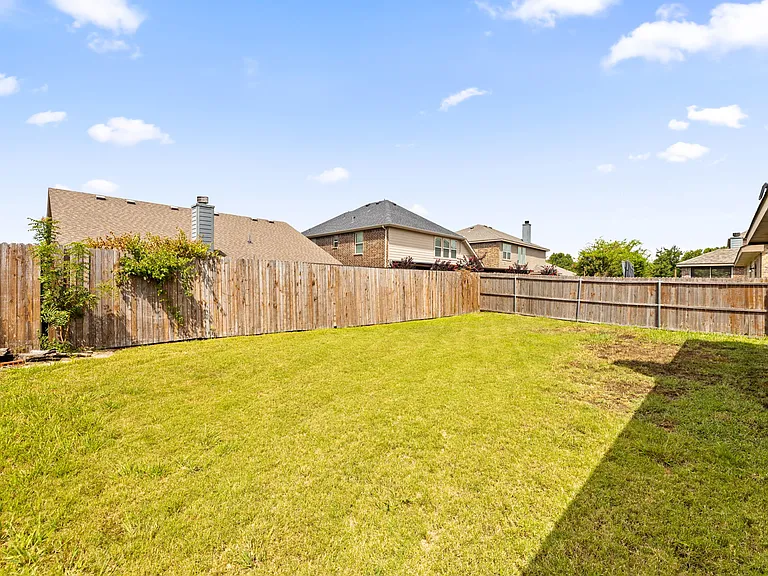 1011 Meadow Green Ct — Photo 28