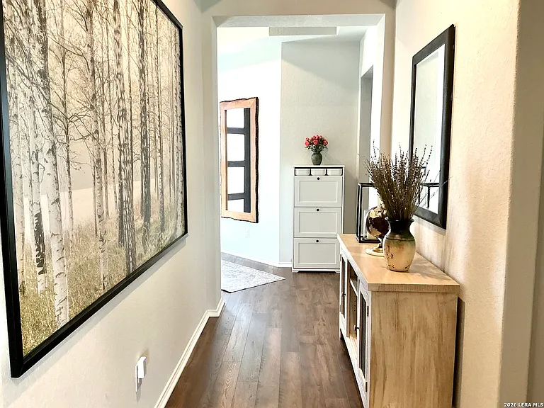 2516 Oxford Rdg — Photo 4