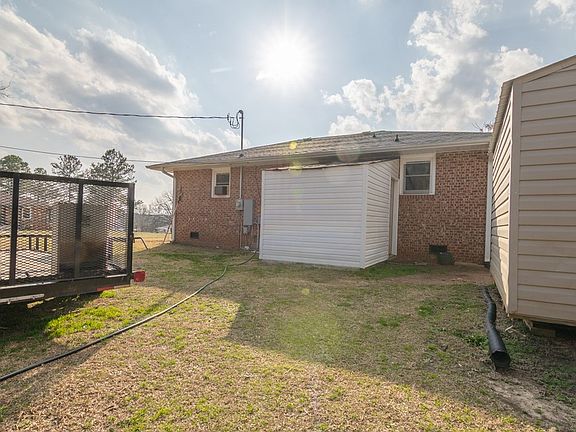 5th image of 708 Sexton Gin Rd