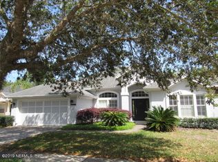 7995 Mount Ranier Dr, Jacksonville, FL 32256