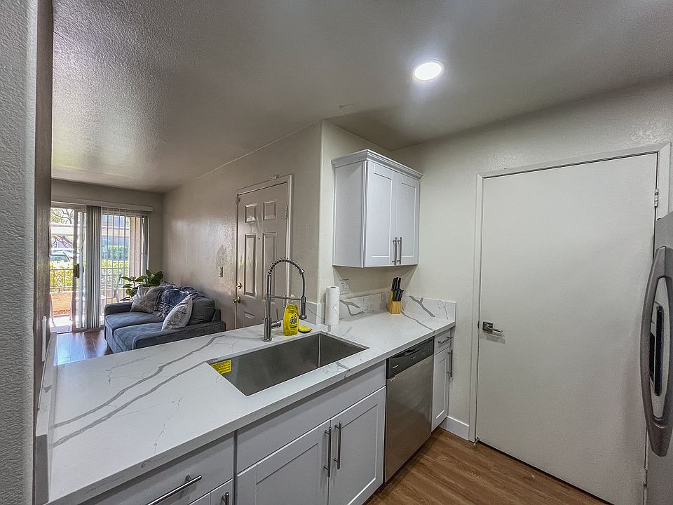 1st image of 7885 W Flamingo Rd Unit 1092