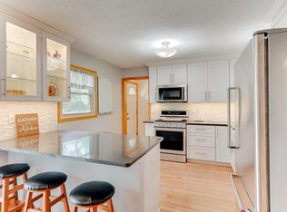 11071 Diamond Lake Rd S, Champlin, MN 55316