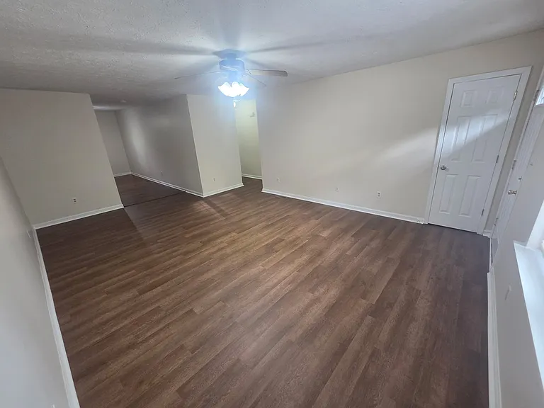 1233 Berdine Way — Photo 19