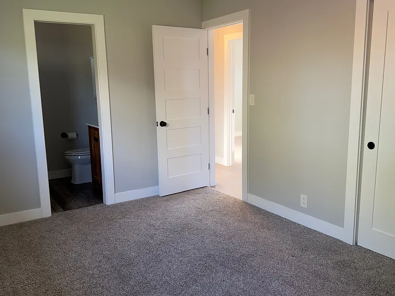 3293 Roland Dr — Photo 14