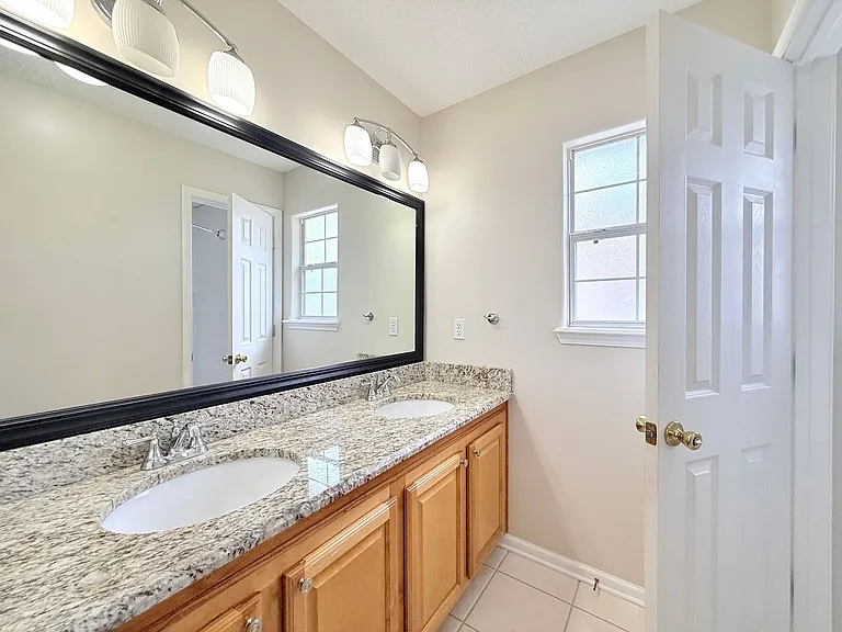 11288 Panther Creek Pkwy — Photo 34