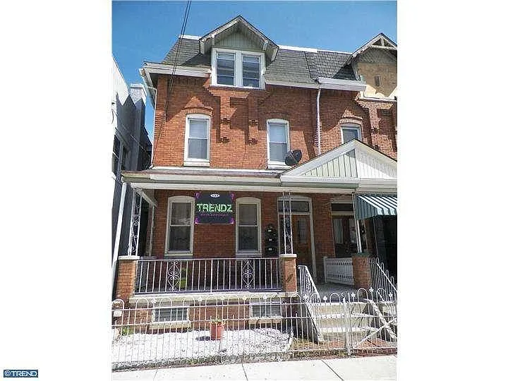 133 W 4th St photo 1