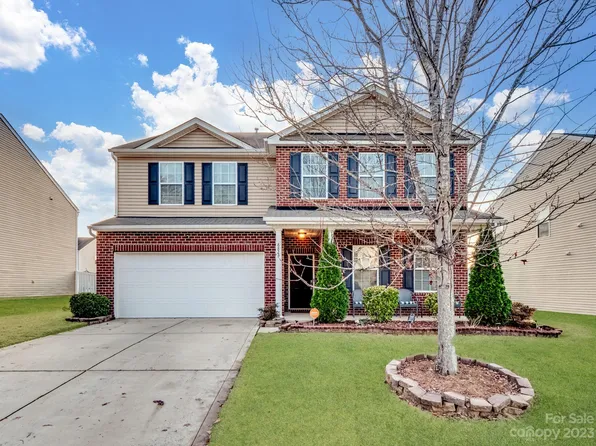 8823 Gray Willow Rd, Charlotte, NC 28227