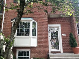 8259 Cedar Landing Ct, Alexandria, VA 22306
