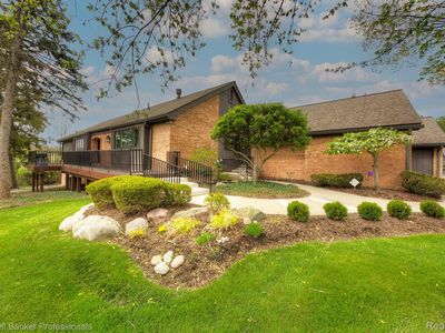 1921 Pine Ridge Ln, Bloomfield, MI, 48302