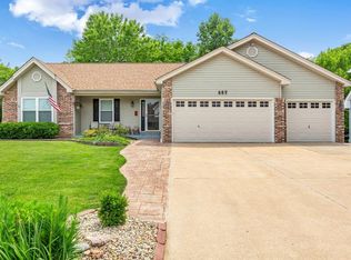 597 Woodchuck Ln, Lake Saint Louis, MO