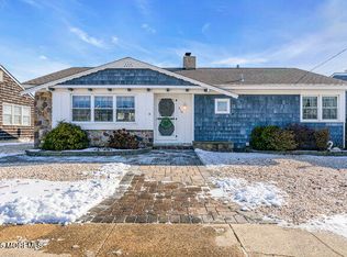 418 Coral Gables Dr, Lavallette, NJ 08735
