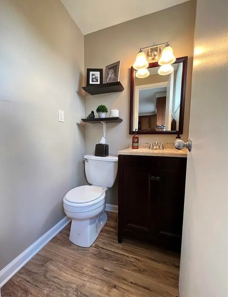 3 bed, 1.5 bath, 1100 sqft, $1,650 — Photo 2