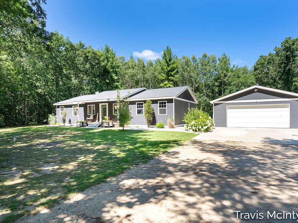 1st image of 20392 Gates Rd
