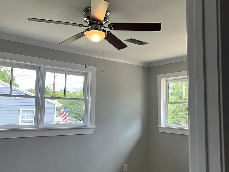 2165 Lexington Rd — Photo 5