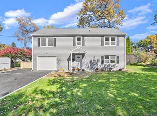 11 Merrill Rd, Norwalk, CT 06851