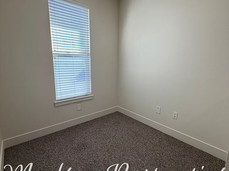 2188 Nord Ave — Photo 14