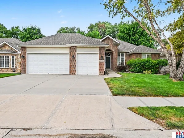 1604 S 190th Plz, Omaha, NE 68130