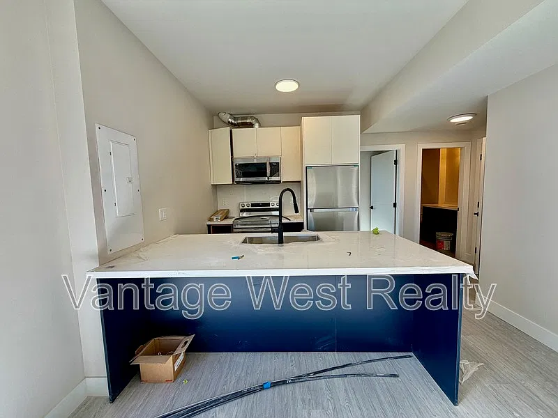 1 bed, 1.0 bath, 600 sqft, $1,375 — Photo 1