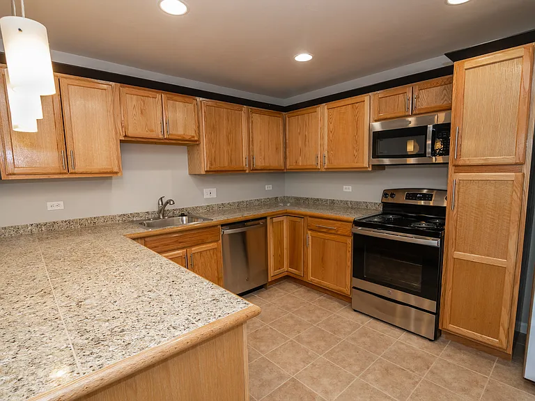Garfield Park Apartments — Photo 69