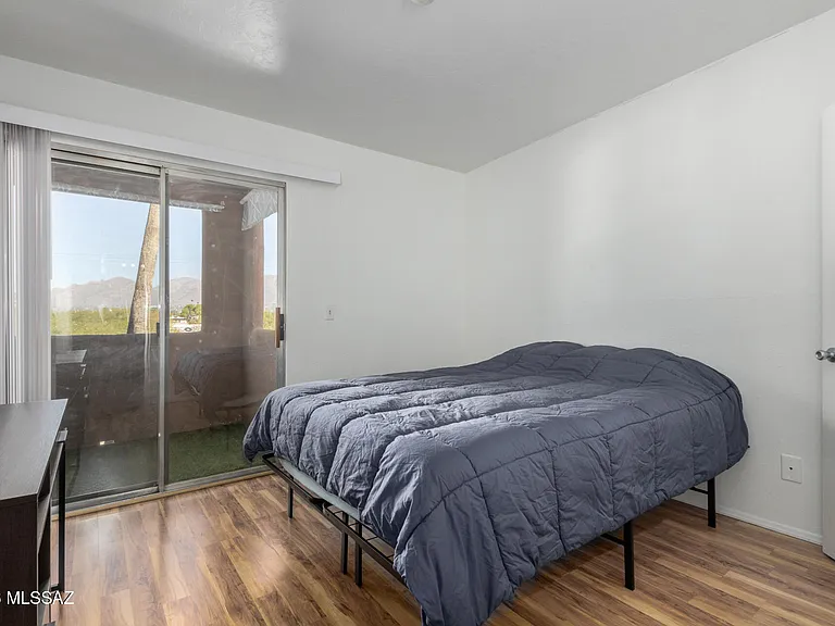 1810 E Blacklidge Dr #123 — Photo 12