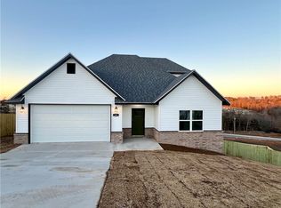 231 Tonya Loop, Huntsville, AR 72740