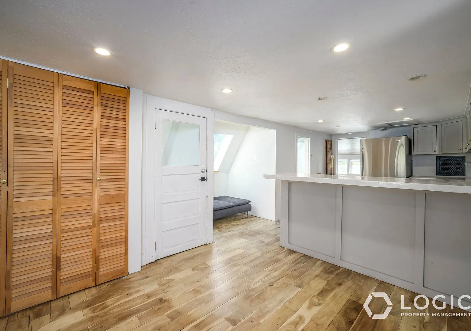 2 Bed / 1 Bath Duplex for Rent in Salt Lake City, UT — Photo 3