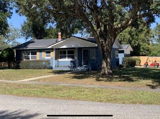 2237 Washington Rd, Mount Dora, FL 32757