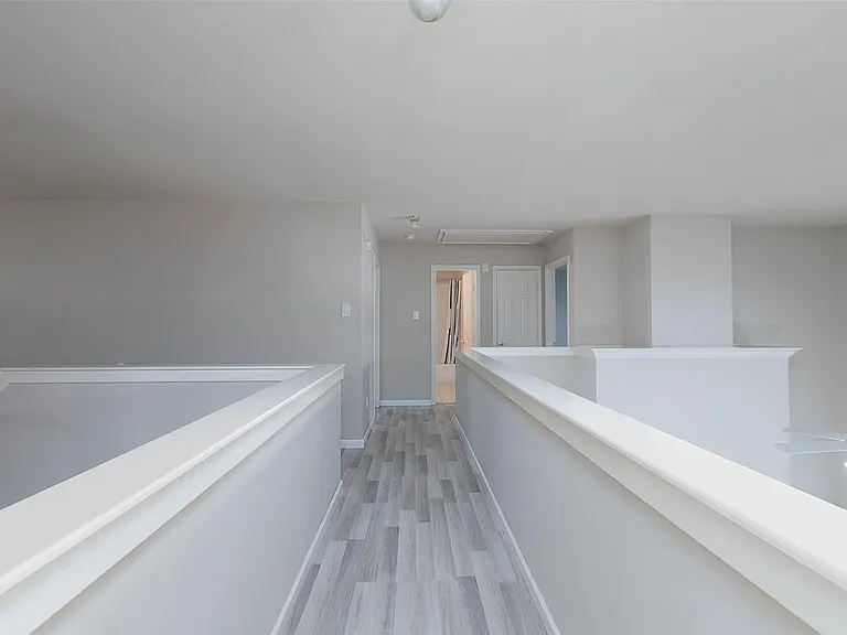 21418 Grand Hollow Ln — Photo 37