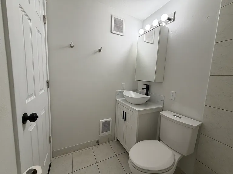 6722 S Monroe St #A — Photo 2