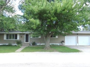 225 E White St, Pontiac, IL 61764