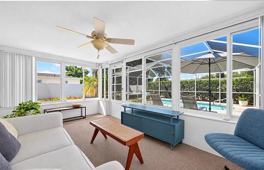 2 bed, 2.0 bath, 1299 sqft, $8,500 — Photo 3