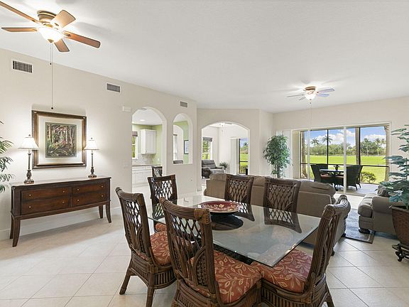 5th image of 9066 Cascada Way APT 101