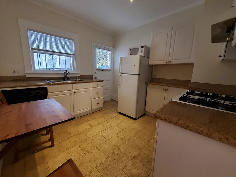 2803 Parker St #1 — Photo 11